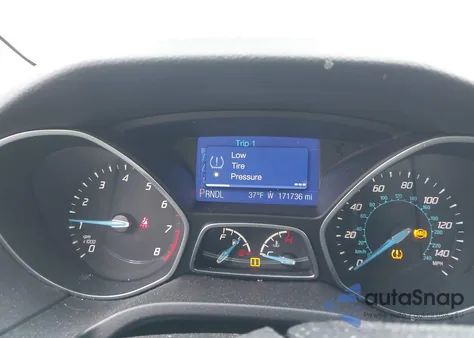 2013 Ford Focus Se z USA, uszkodzony, nr VIN 1FADP3K2XDL183205